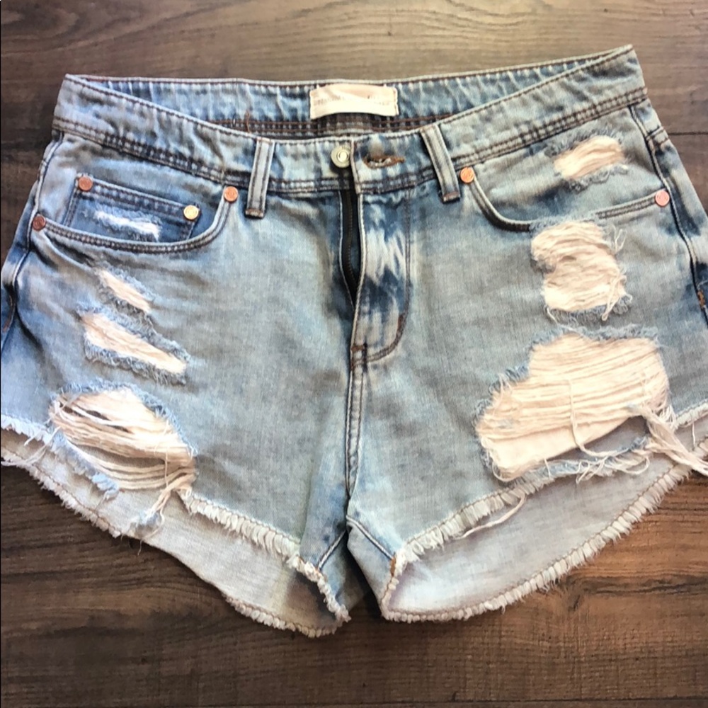 Natural Cast cutoff shorts